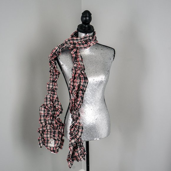 NWOT Disney Parks Ruffle Mickey Scarf